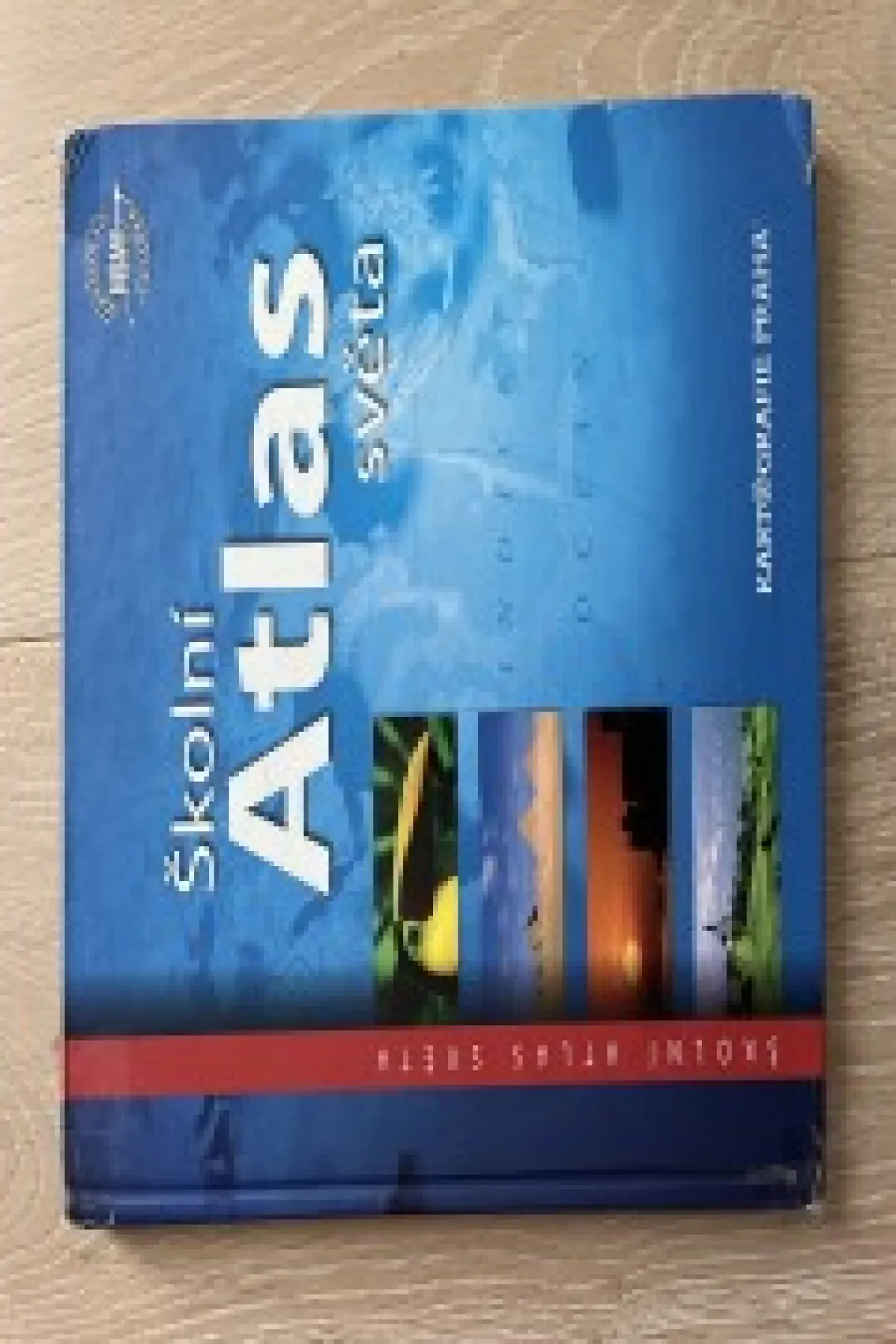 Školní atlas světa