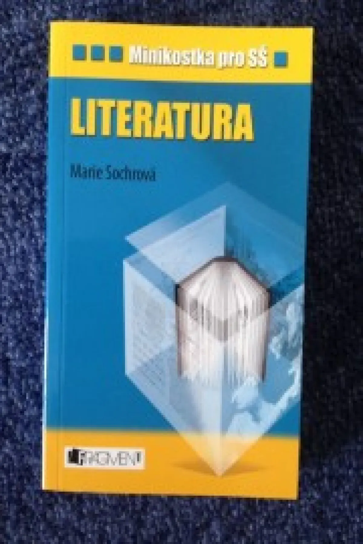 Literatura minikostka pro SŠ