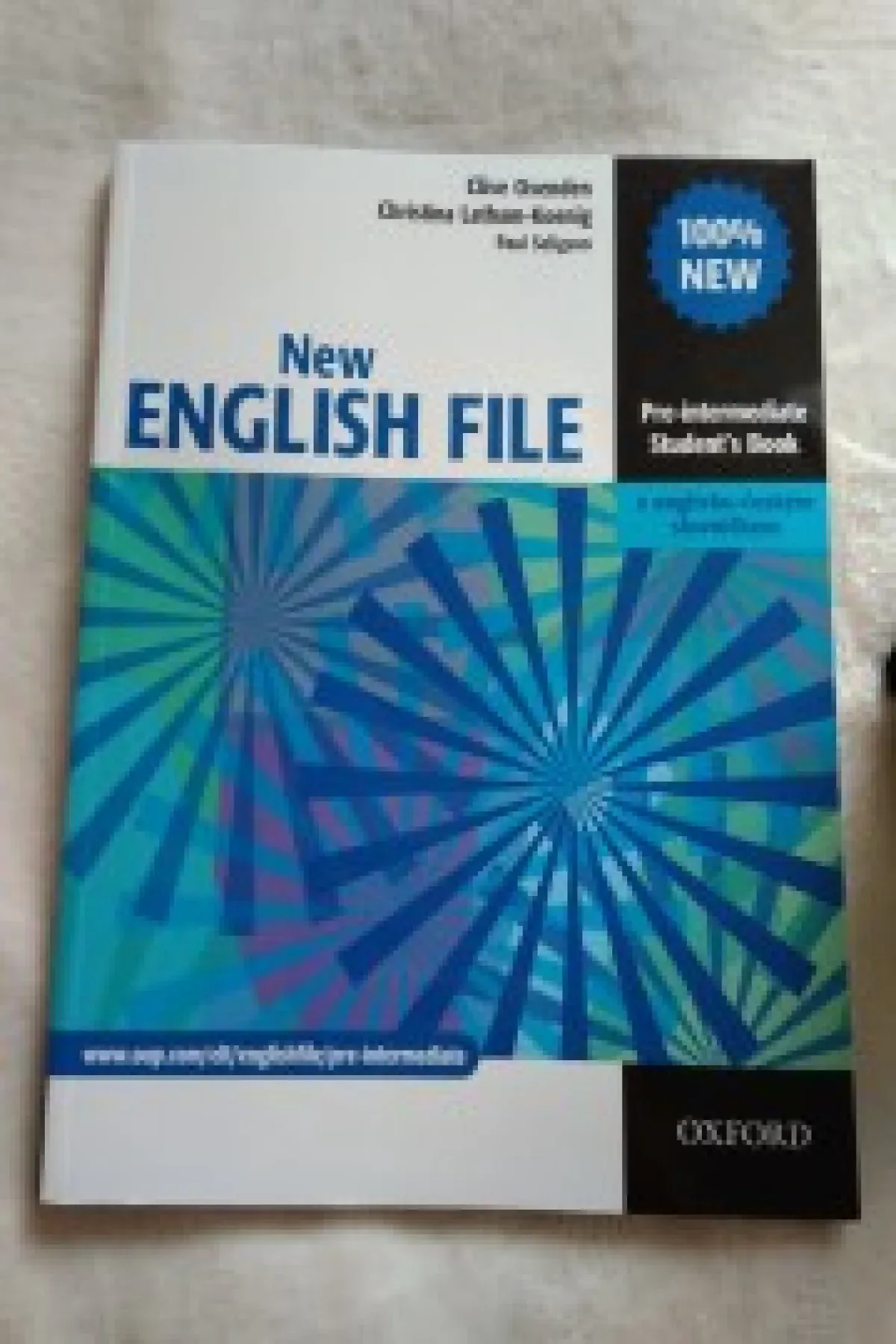 New English File Pre-Intermediate - Student´s book + anglicko-český slovníček